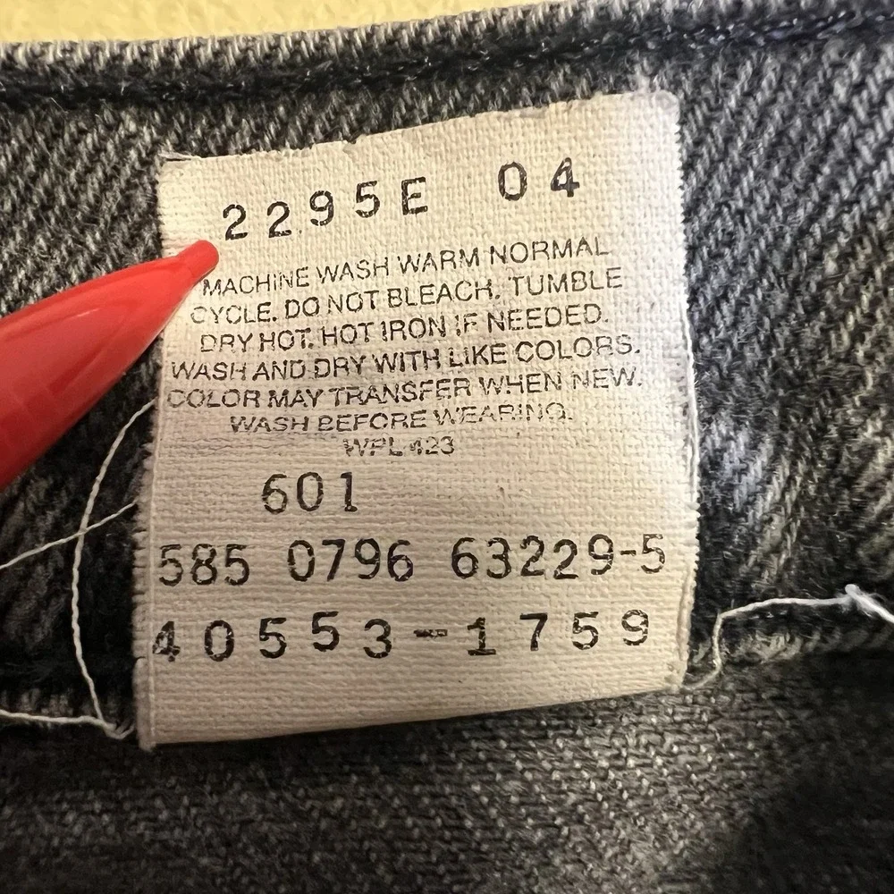 Levis inside tag